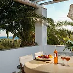 Golden Studios&suites Hotel