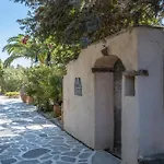 Golden Studios&suites Tínos