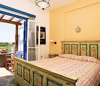 Golden & Hotel 3*