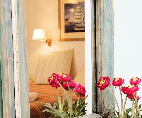 Hotel Golden & Tínos