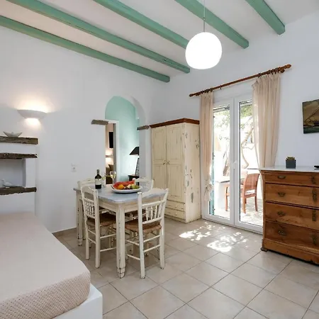 Hotel Golden & Tínos