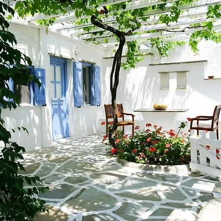 Golden & Hotell Tínos