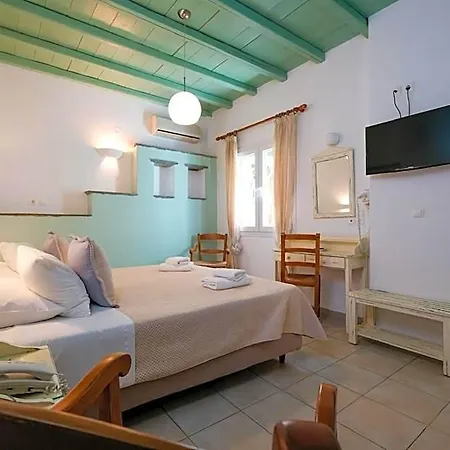 Golden & Hotel Tínos